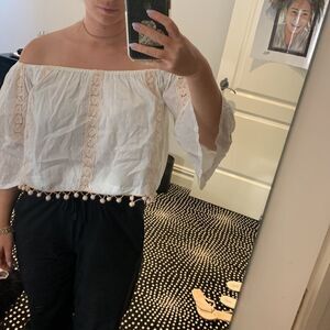 Off shoulder blouse 